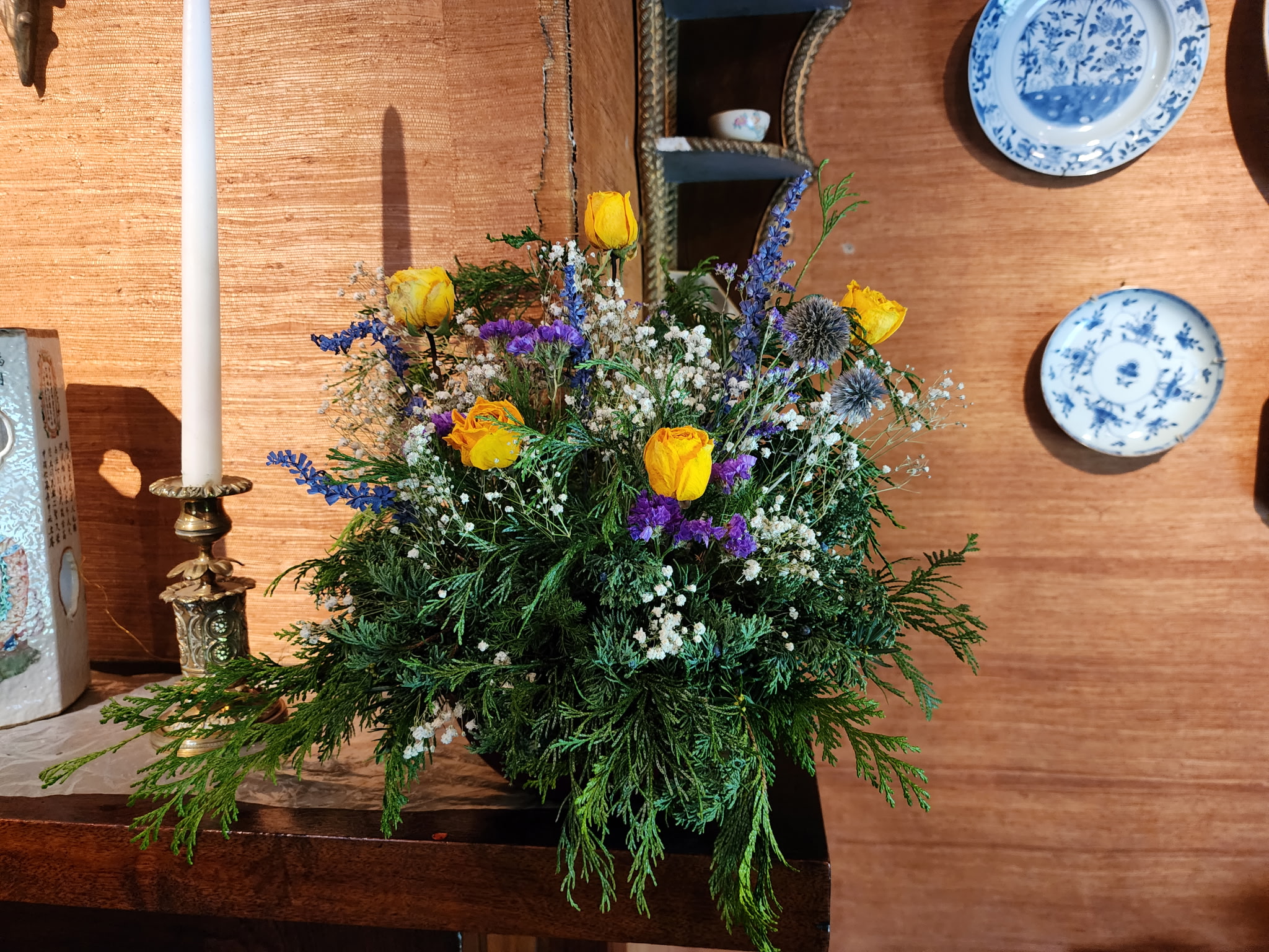 Christmas Greenery and Table Scaping
